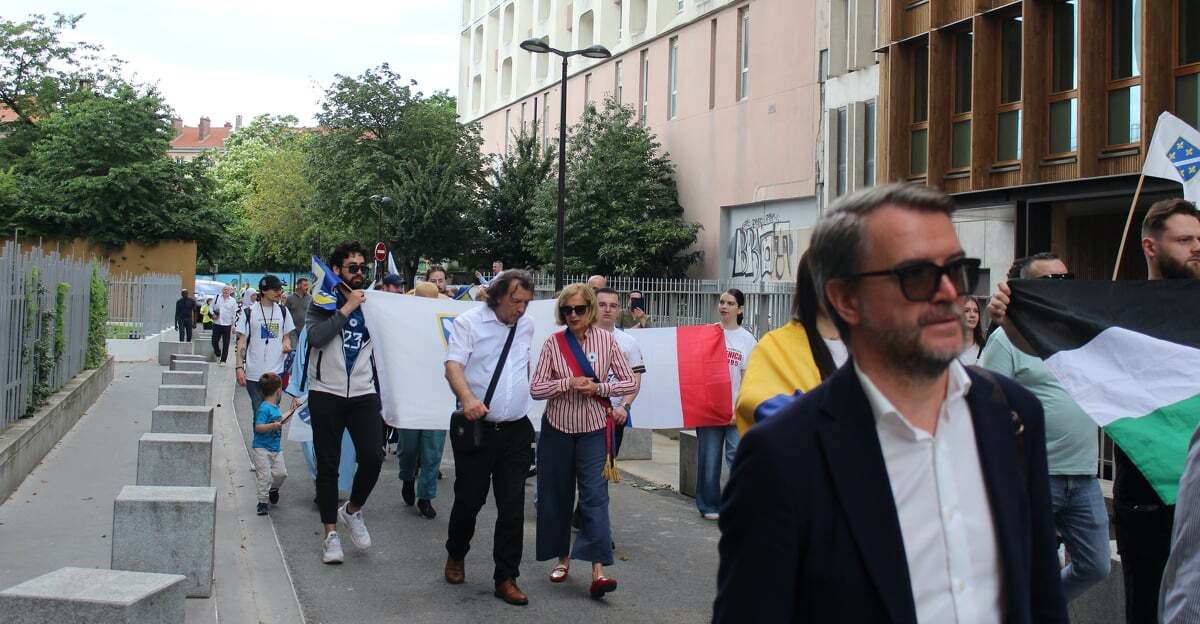 Pariz Marš mira genocid Srebrenica