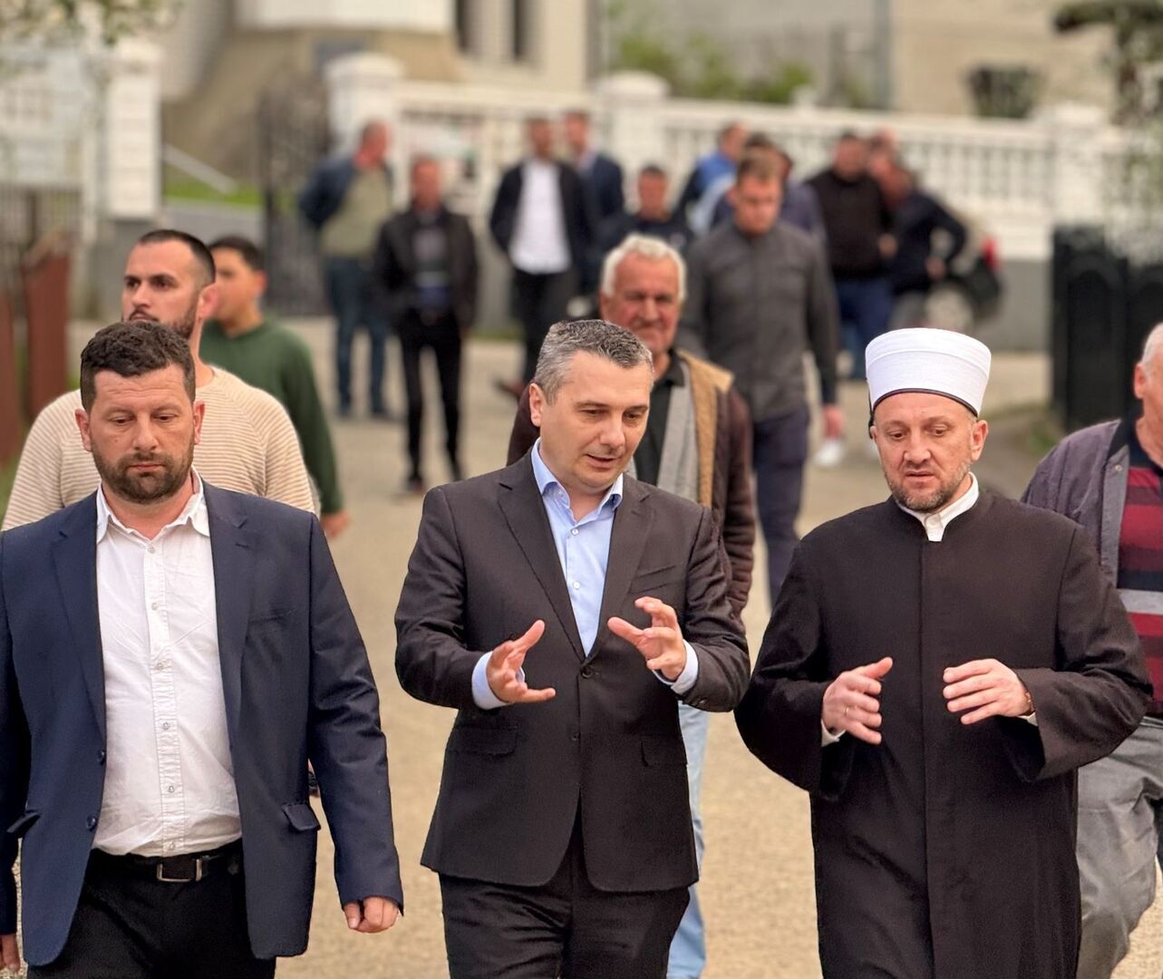 Nerin Dizdar s povratnicima u Prnjavor