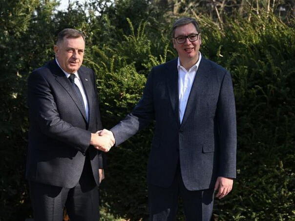 Aleksandar Vucic Milorad Dodik