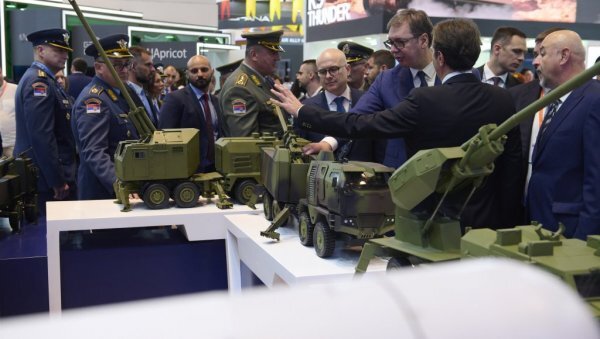 Aleksandar Vucic namjenska industrija