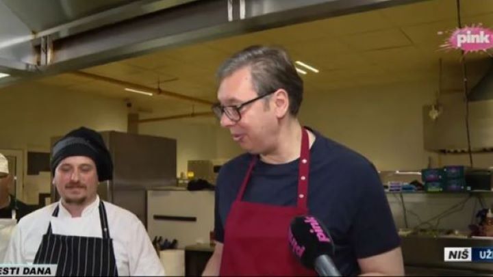 Aleksandar Vucic pece cevape u Nis 1