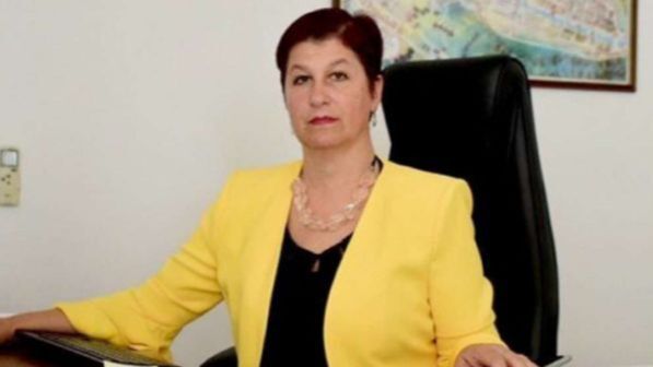 Azra Muzur