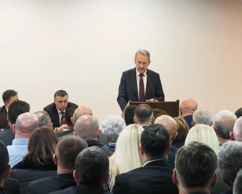 Bakir Izetbegovic Zenica 12