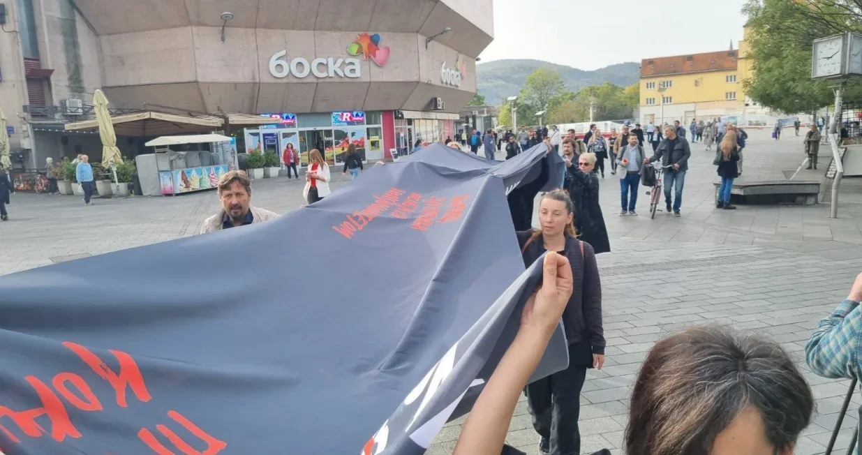 Banja luka protest na Trgu Krajine protiv usvajanja zakona o NVO