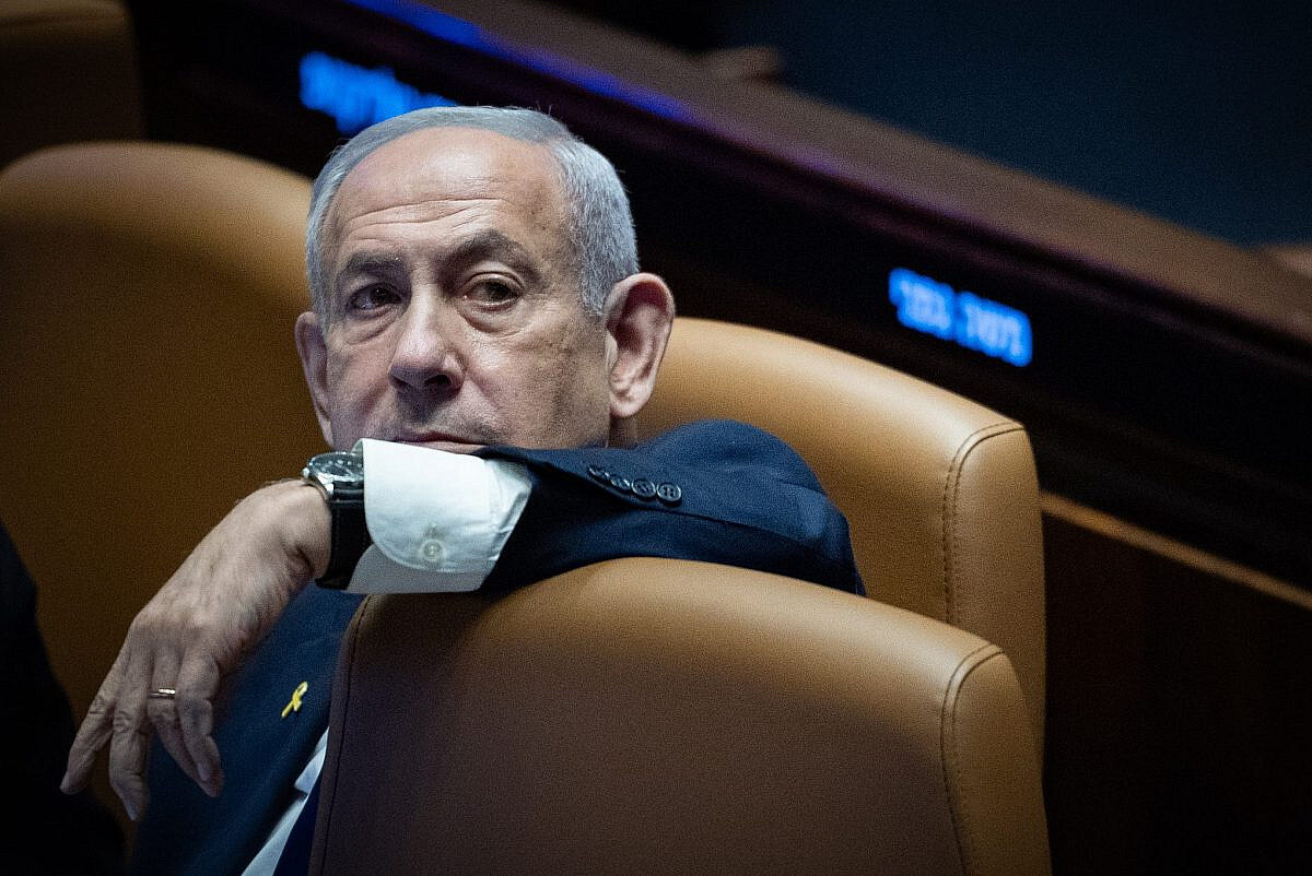 Benjamin Netanyahu 12/0205