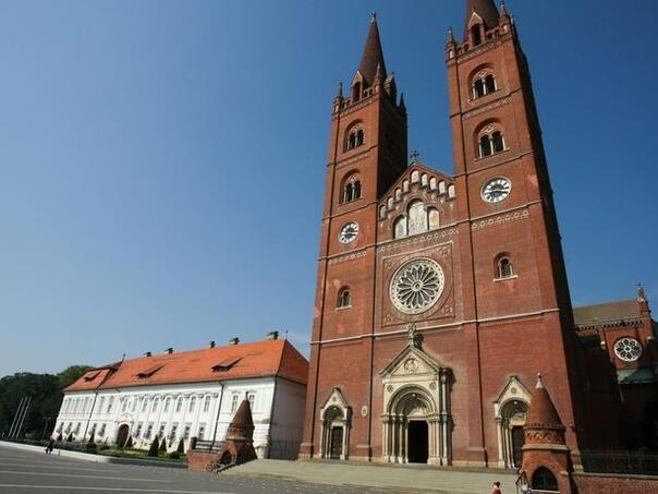 Crkva Dakovacko osjecka nadbiskupija