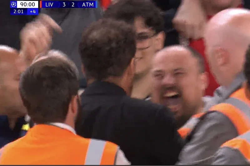 Diego Simeone  zamalo potukao s navijačem Liverpoola