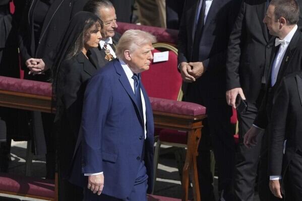 Donald Trump Melani papa franjo