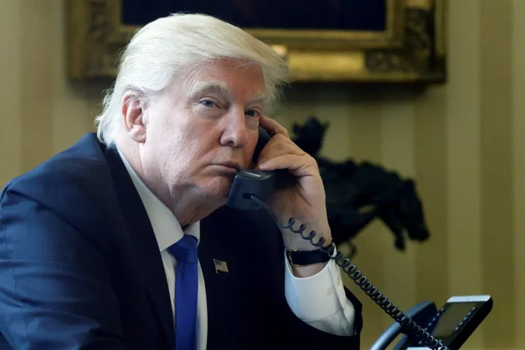 Donald Trump telefon