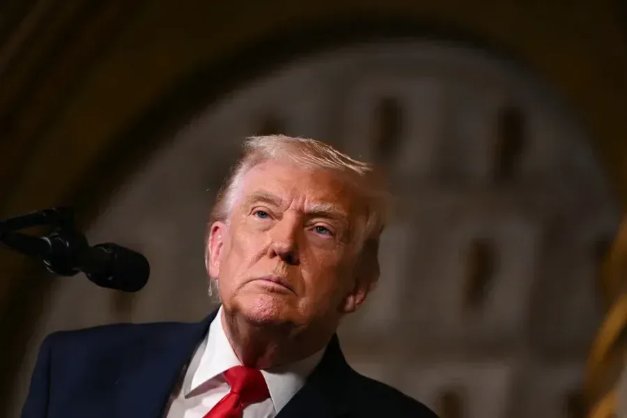 Donald Trump 12 pmflet