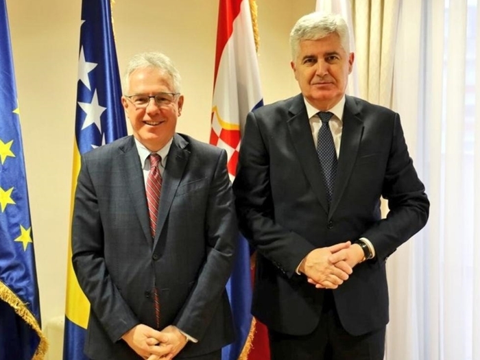 Dragan Covi C murphy Hayat