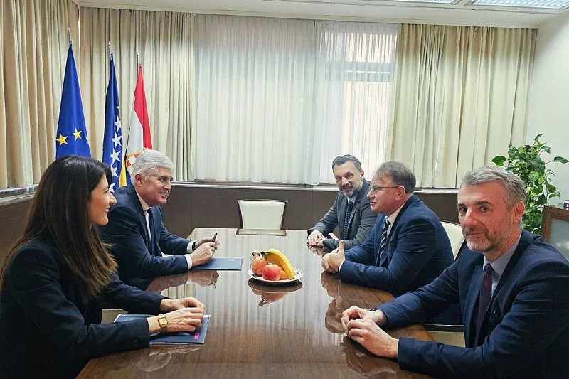 Dragan Covic i predsjednici stranaka Trojke na sastanku u Sarajevu
