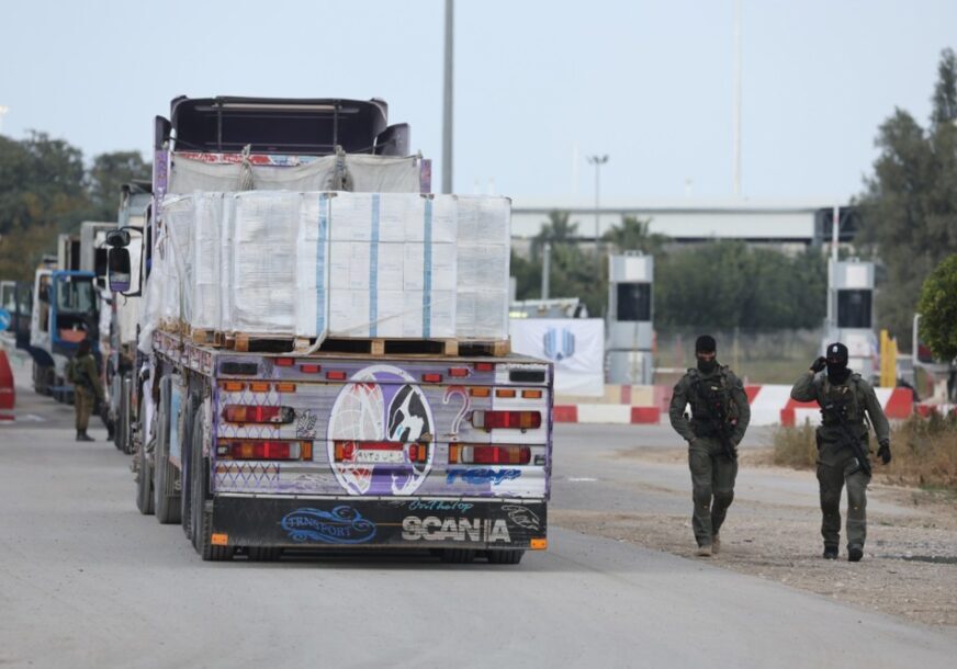 Gaza humanitrarna pomoc granica gaza 872x610 EPA