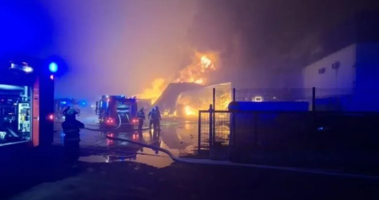 Hrvatska Veliki pozar u zgradi CIAK Zagorje.com