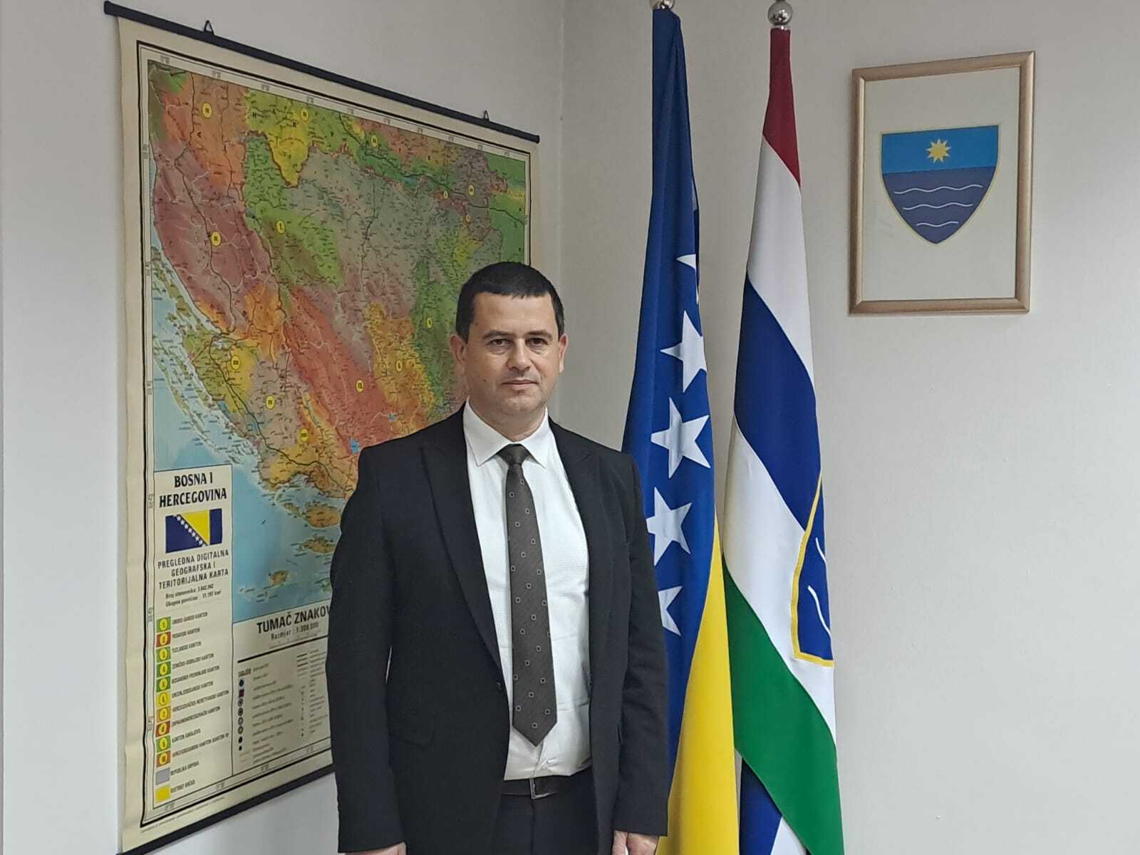 Adil Šuta