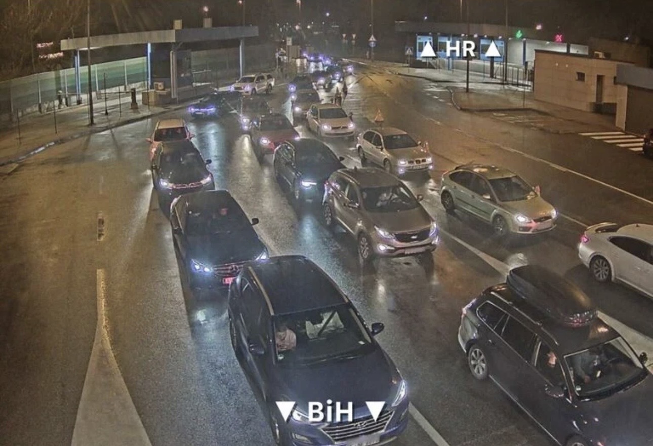 Granicni prelaz guzva