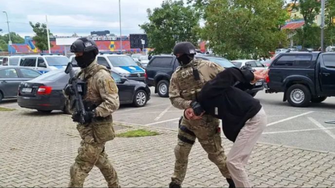 Privođenje u akciji "Eskadron"