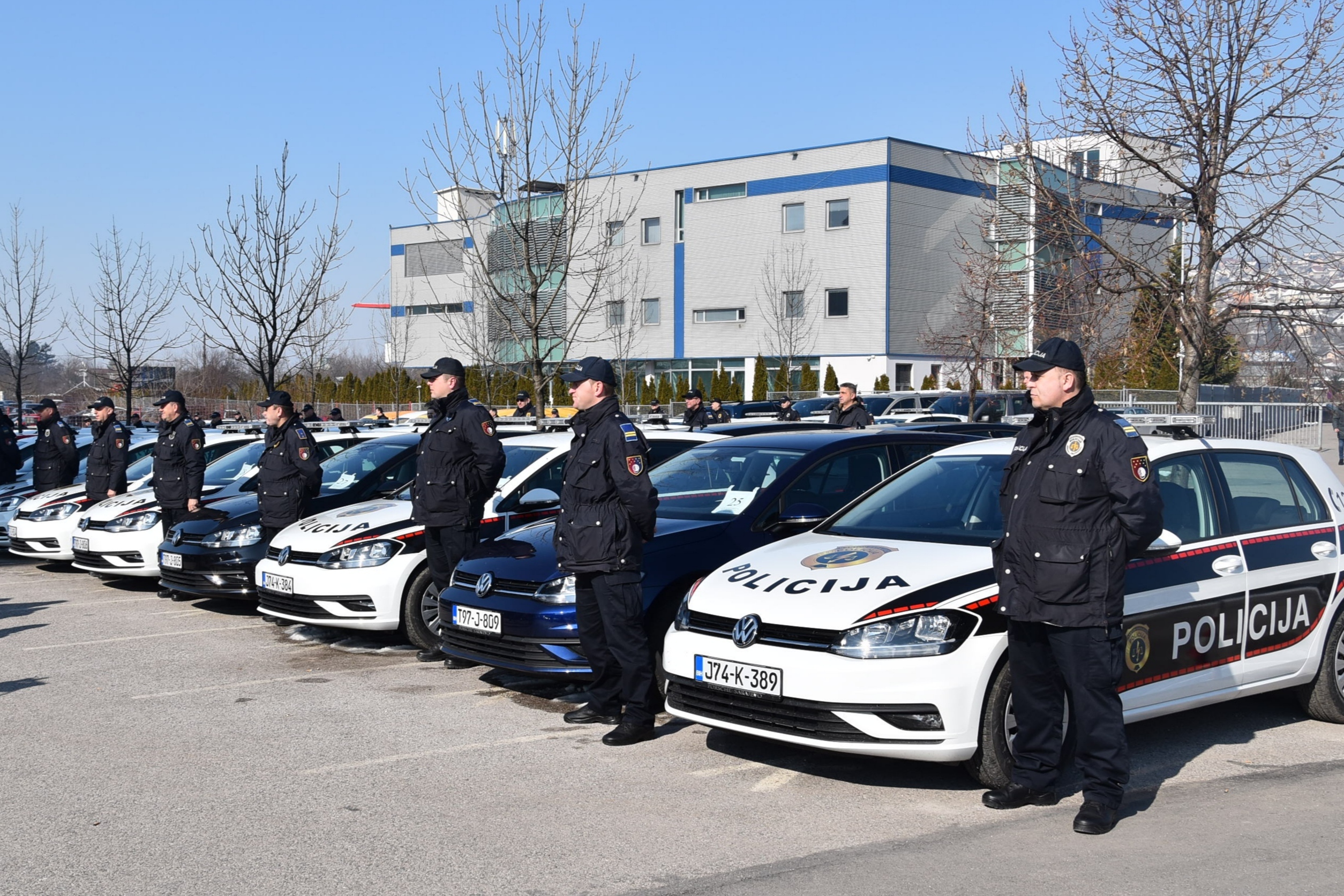 Policija ks foto Vlada ks