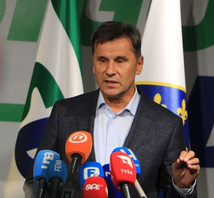 Fadil Novalic