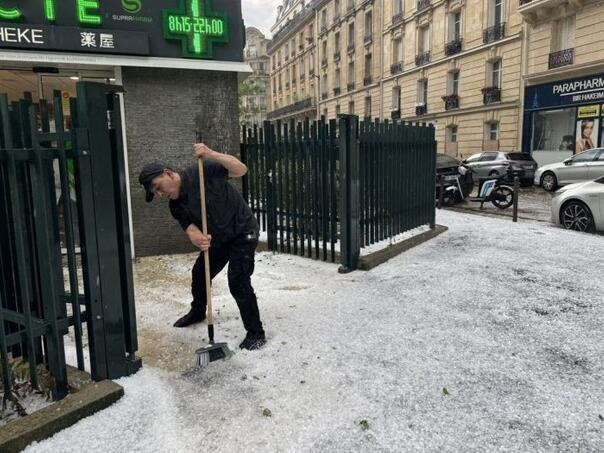 Nevrijeme Pariz