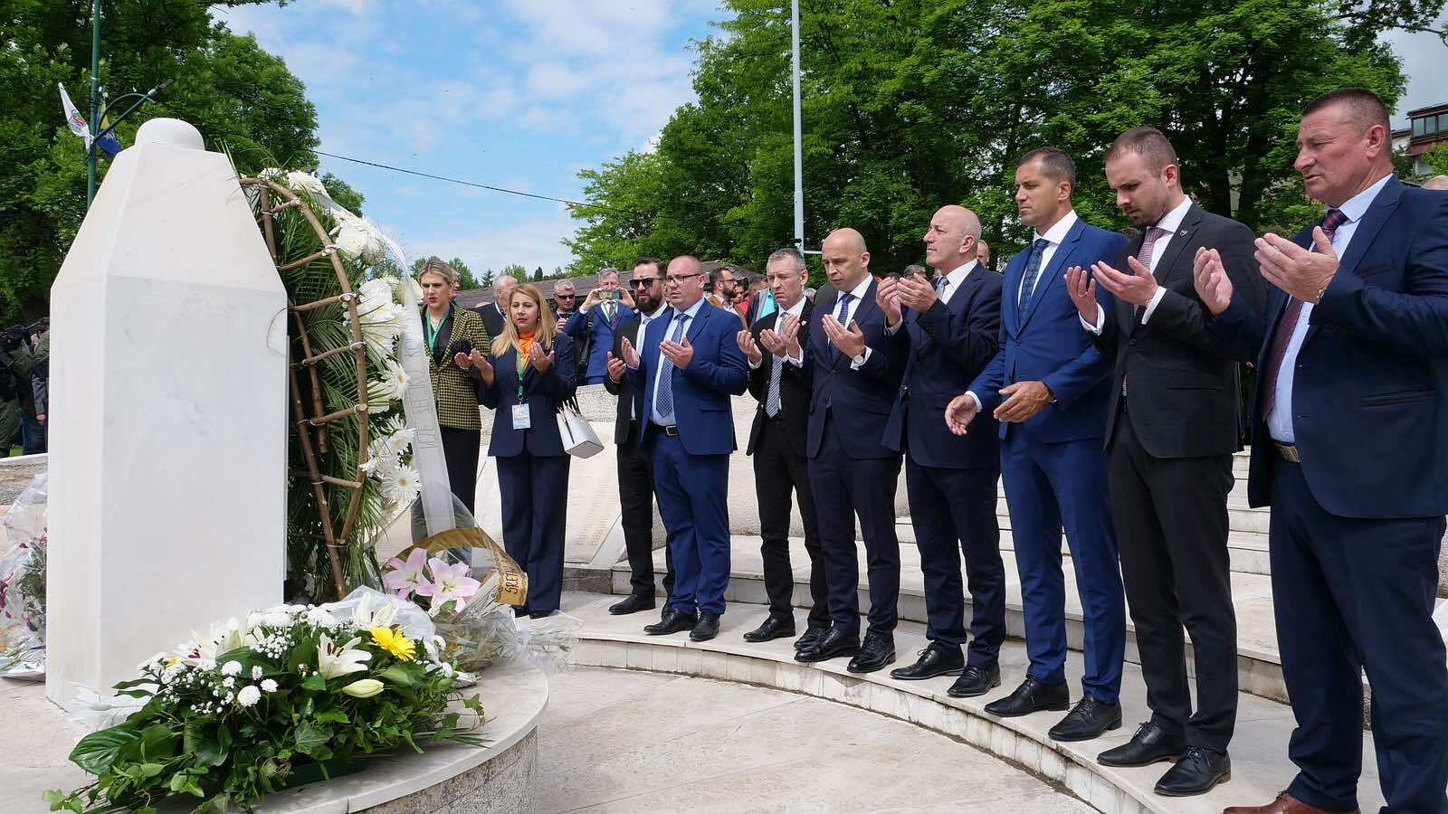 Kakanj dan zlatnih ljiljana