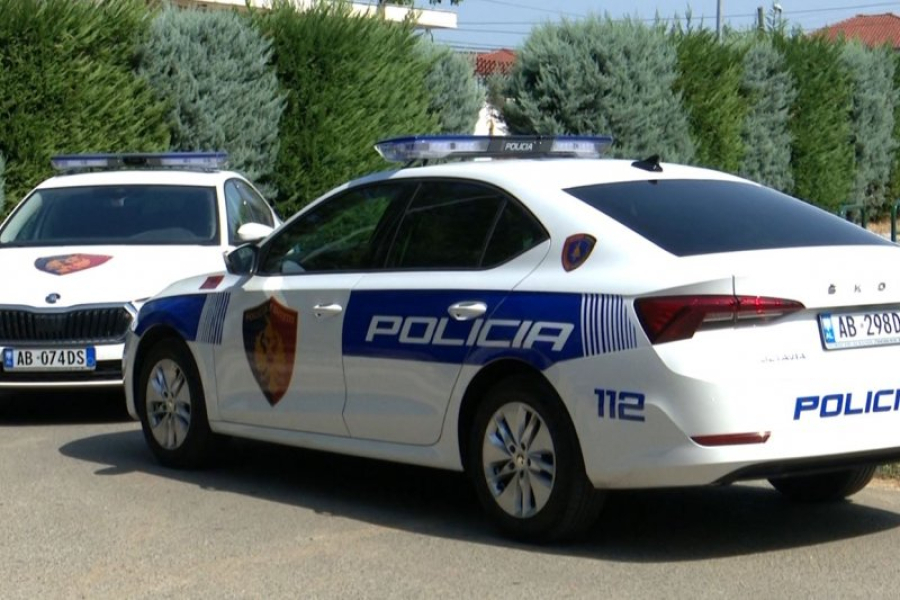 Albanija policija
