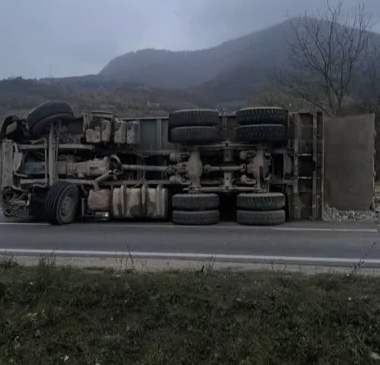 Zenica saobracajna Nesreca kamion