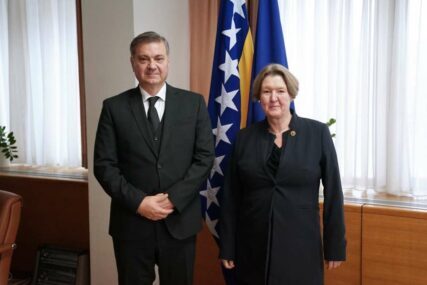 Denis Zvizdic i Agea Sandala Møllera