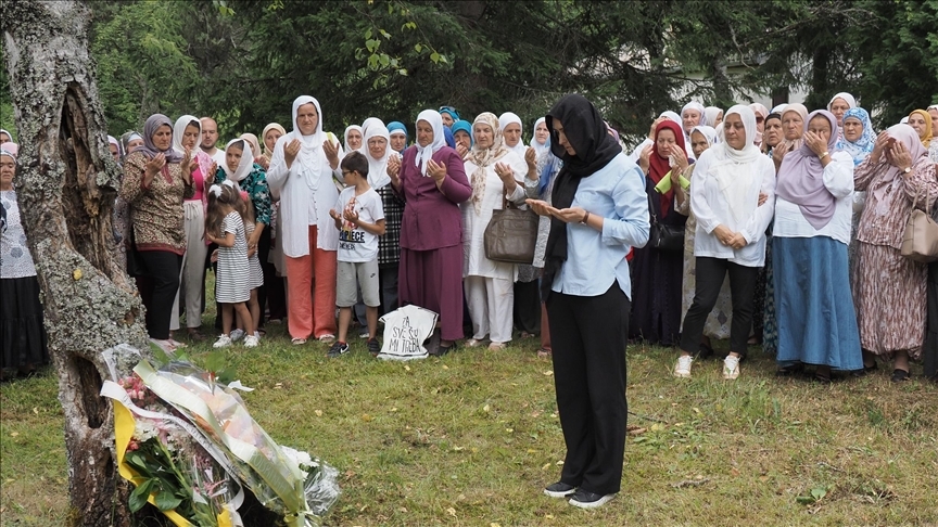 Trnovo godisnjica ubistva srebrenicana / AA
