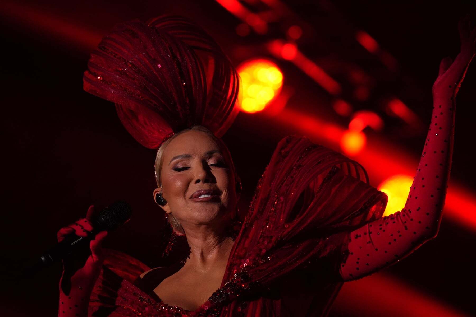 Lepa Brena
