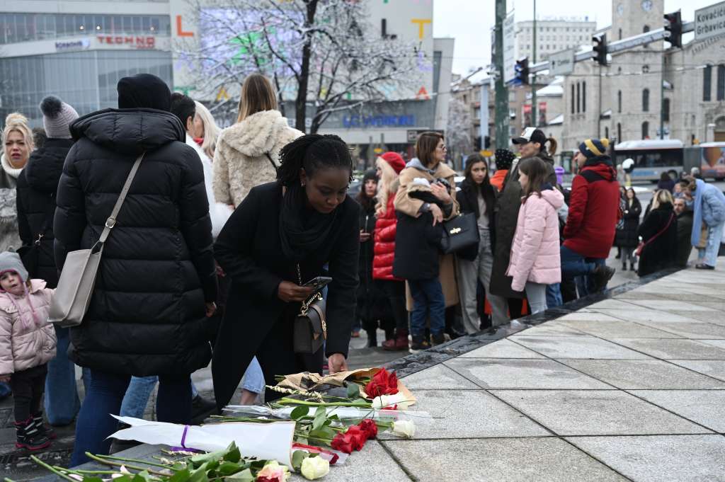Građani Sarajeva odao počast Ineli i