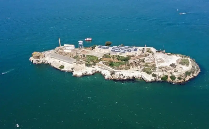 Alcatraz zatvor