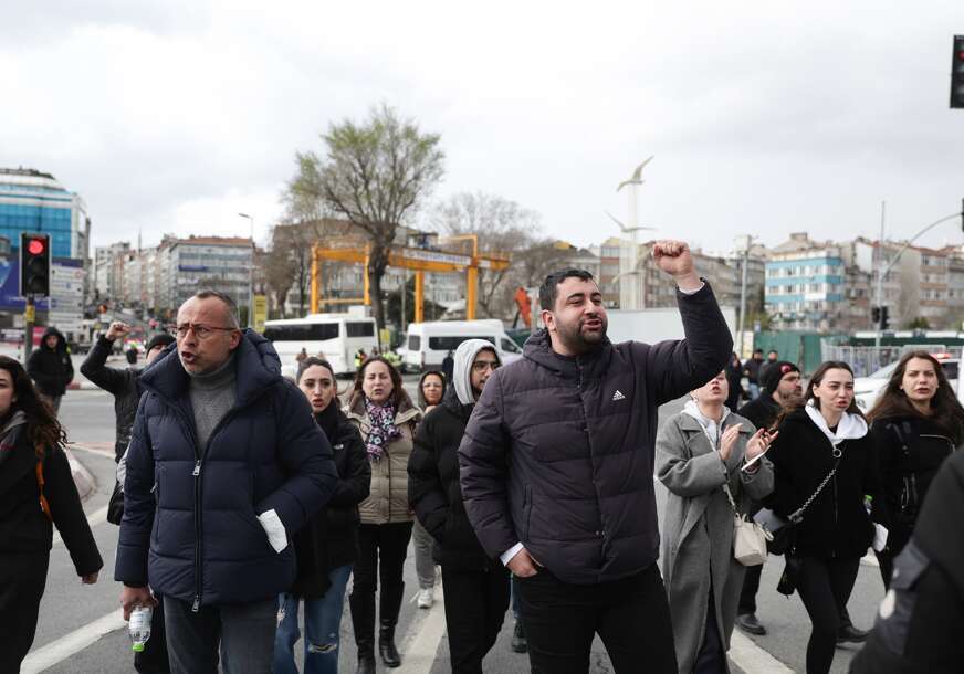 Istanbul protesti Imamoglu
