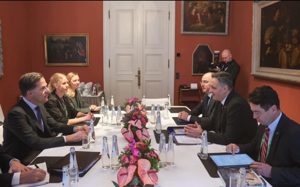 Mark Rutte Denis Becirovic