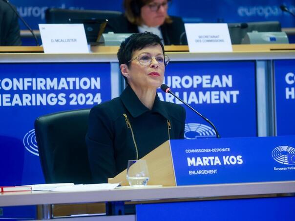 Marta Kos