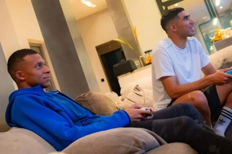 Kylian Mbappe je slobodno vrijeme proveo s Hakimijem