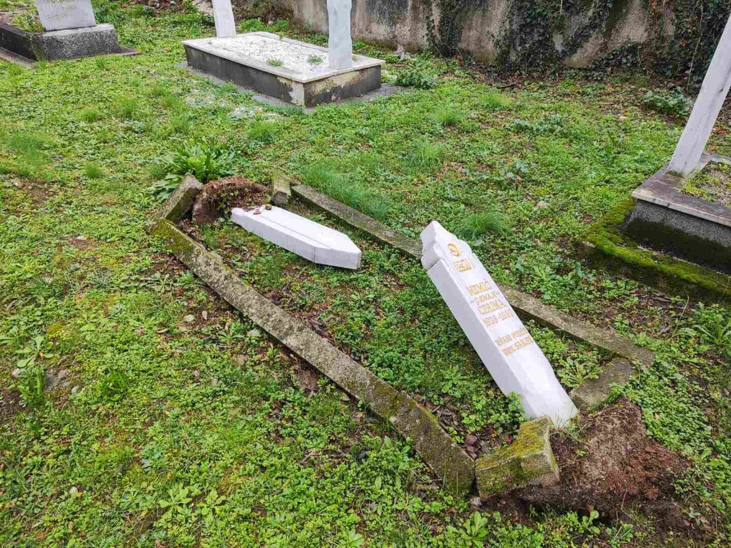 Mezarje u Mostaru na meti vandala