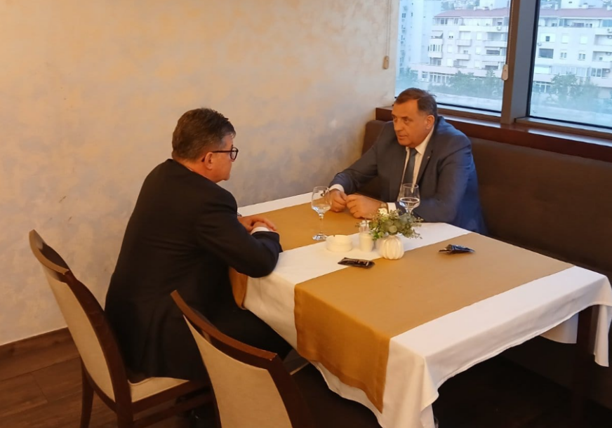 Milorad Dodik Miroslav Lajcak 872x610 RTRS