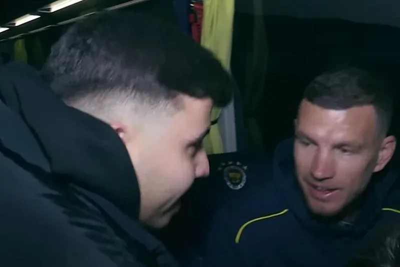 Edin Džeko Mourinho uveo navijaca Fenera u autobus i upoznao ga sa Dzekom