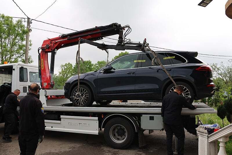 Nadriljekaru oduzeto vozilo Porsche Cayenne