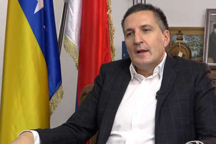 Nedeljko Elek Foto WOLF MEDIA You Tube Screenshot 427x285