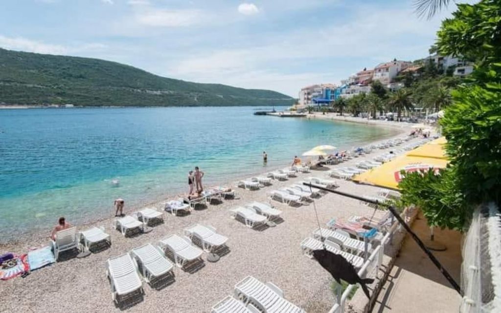 Neum plaza