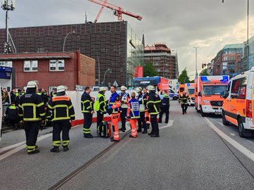 Njemacka Hamburg Zena izbola 18 ljudi nozem ima psihickih problema