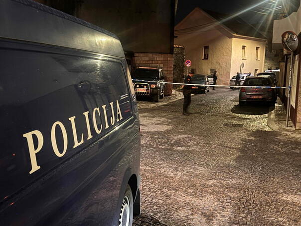 Podgorica Podgoričanin nakon svađe ranio komšinicu, pa izvršio samoubistvo