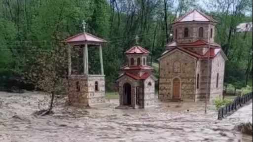 Poplavljena crkva