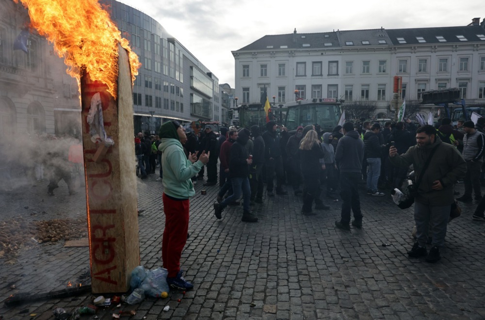 Protest Brisel foto OLIVIER MATTHYS EPA 4