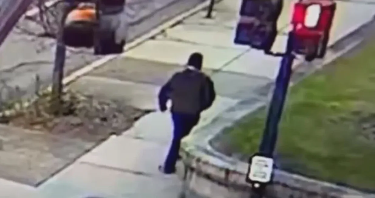 SAD PUCNJAVA 12 Dvoje ubijenih 9 ranjenih u napadu na Univerzitetu u SAD