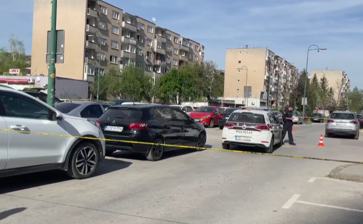cengic vila Razbijao i lupao parkirana vozila