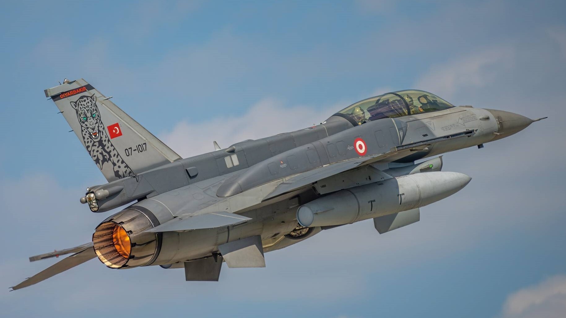 Turski F 16