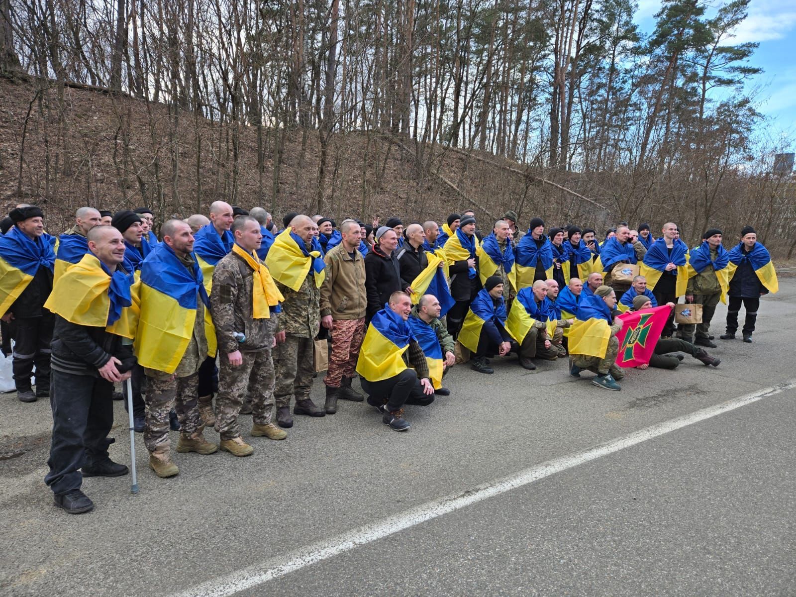 Ukrajina i Rusi razmijenili zarobljenike 03